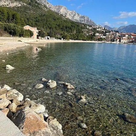 Adria Apartman *