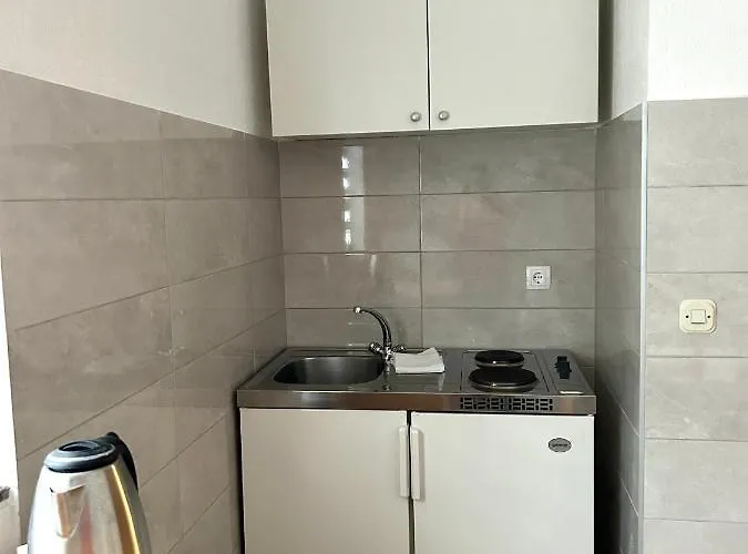 Adria * Podaca
